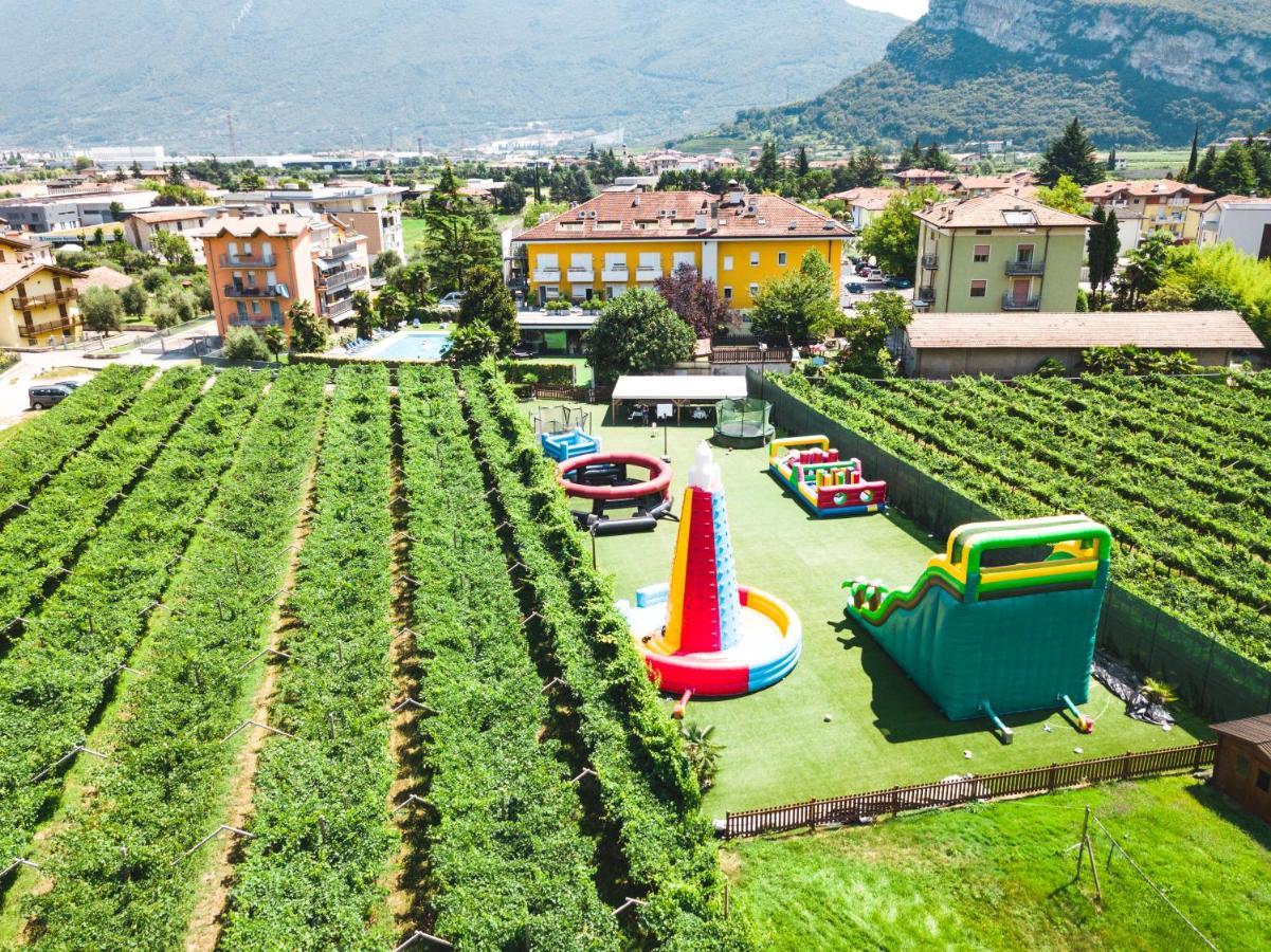 Appartamento Campagnola Mansardato Riva del Garda Buitenkant foto